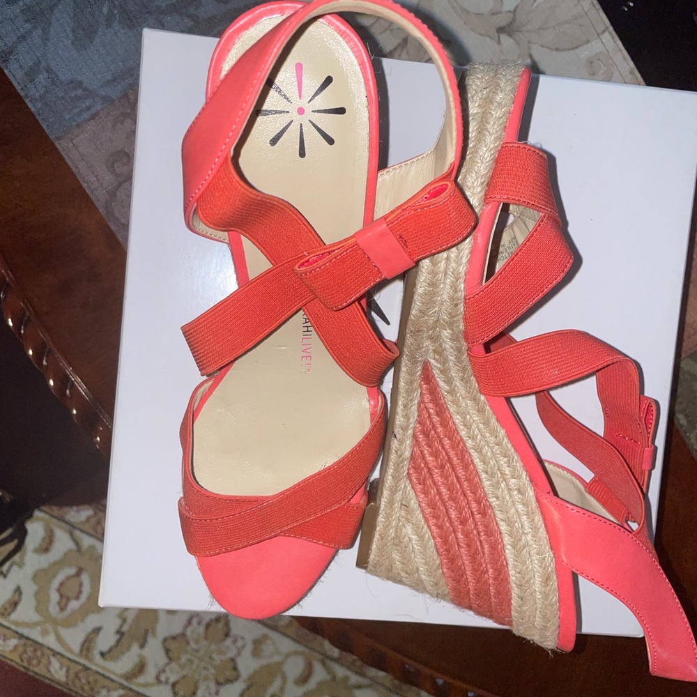 Worn once- Isaac Mizrahi pink wedge sandals